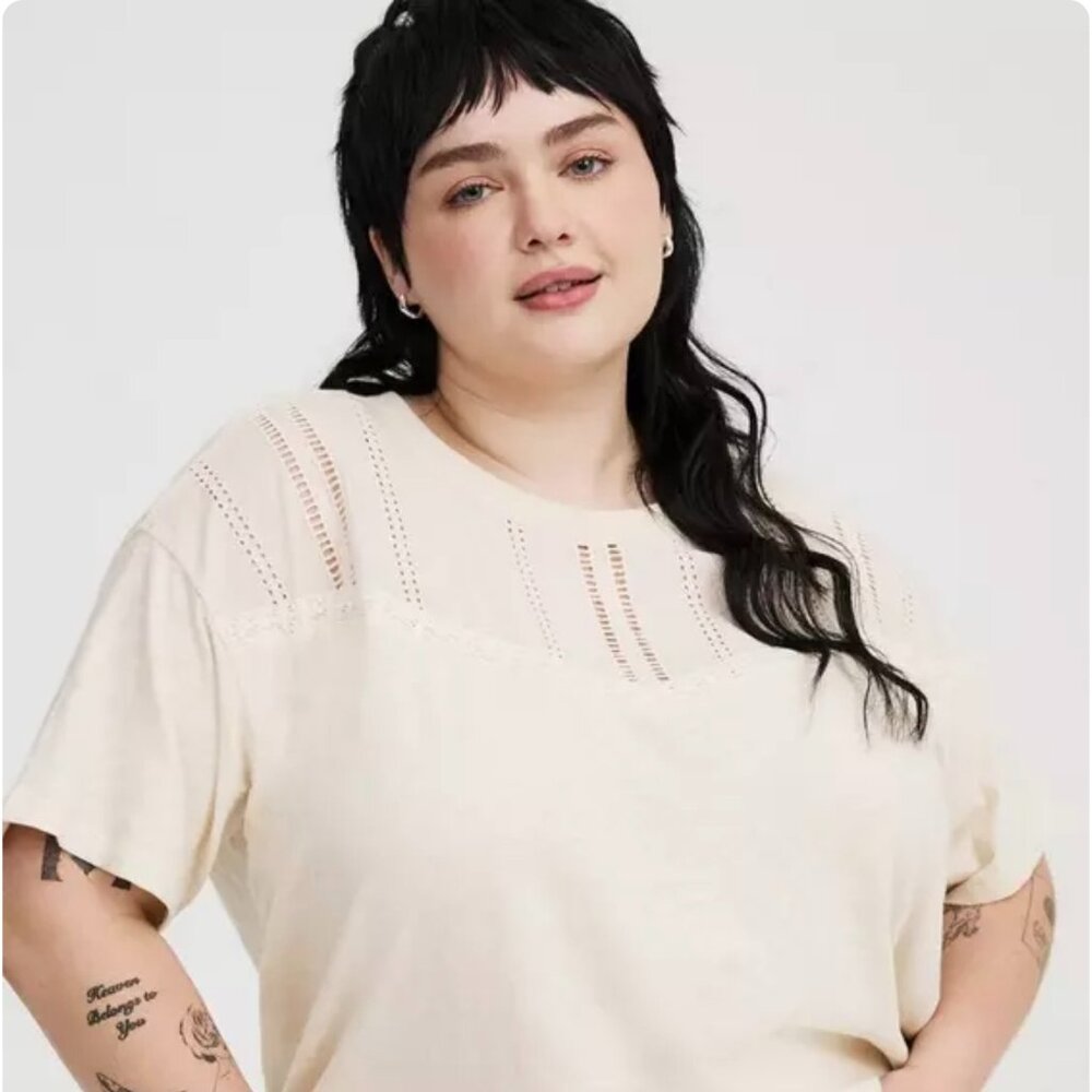 NWT Torrid Heritage Slub Woven Yoke Tee Size 2 (18/20)